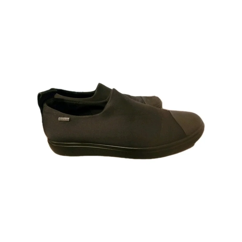 ECCO Women's Soft  Wedge Gore-tex Slip on Sneaker Women's‎ Size 7-7.5